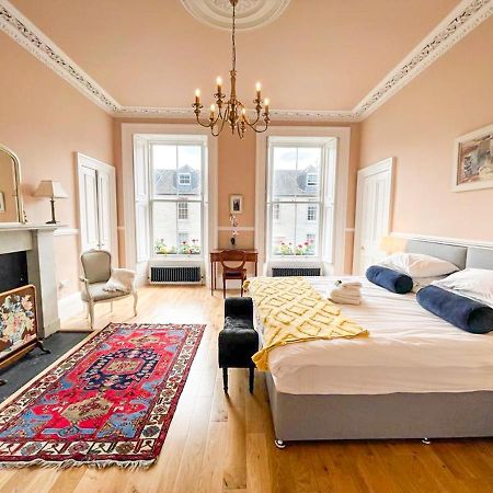 Remarkable 5Br Townhouse With Garden, Sleeps 12 EDI Eksteriør bilde