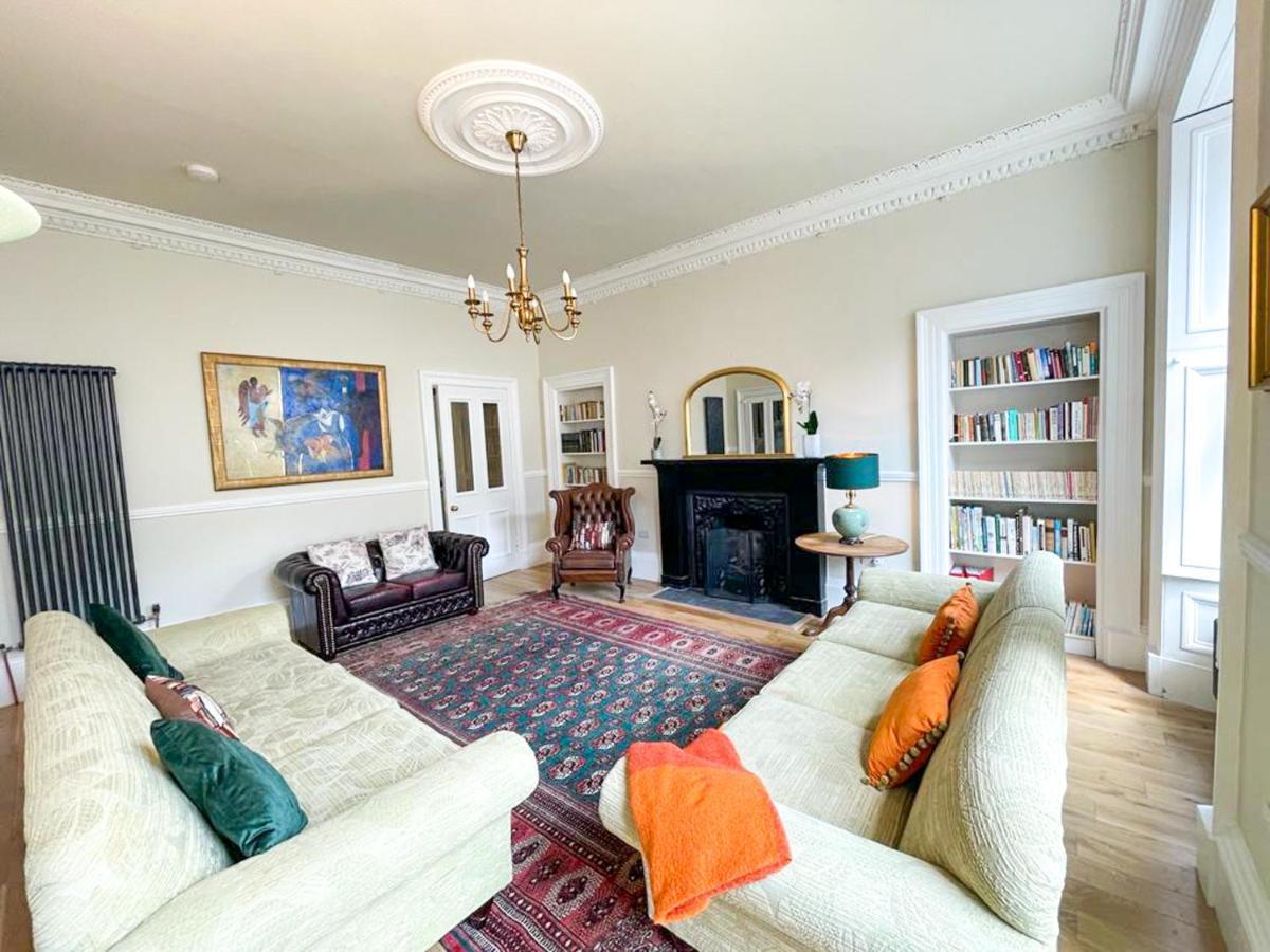 Remarkable 5Br Townhouse With Garden, Sleeps 12 EDI Eksteriør bilde